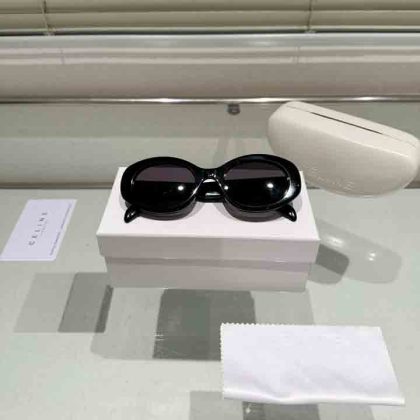 Arc de Triomphe glasses 046